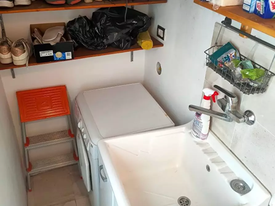 Immagine 9 di Appartamento in vendita  1 a Carrara