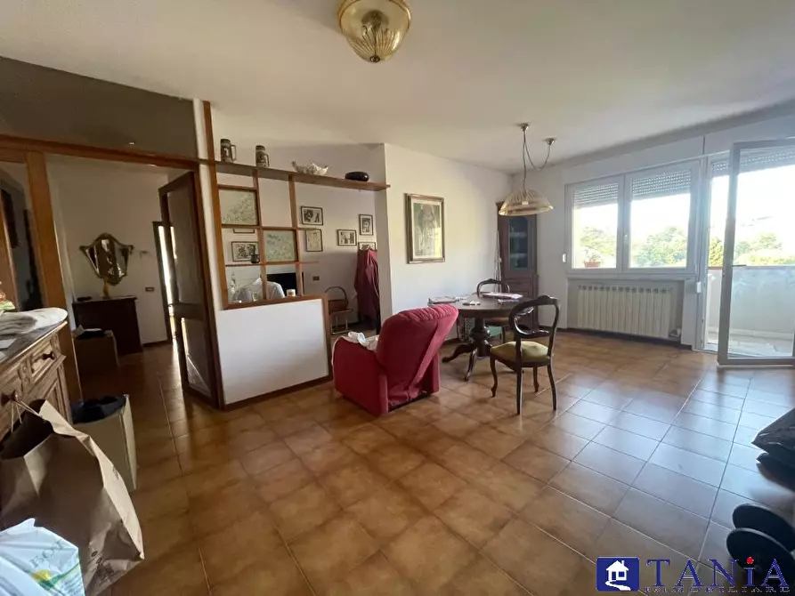 Immagine 4 di Appartamento in vendita  1 a Carrara