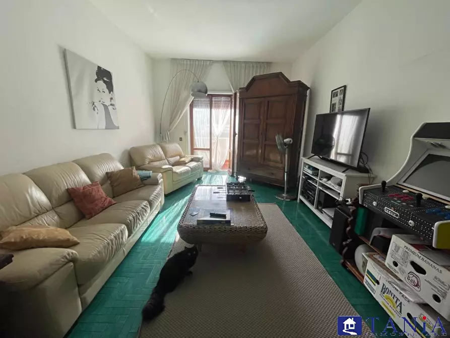 Immagine 5 di Appartamento in vendita  1 a Carrara