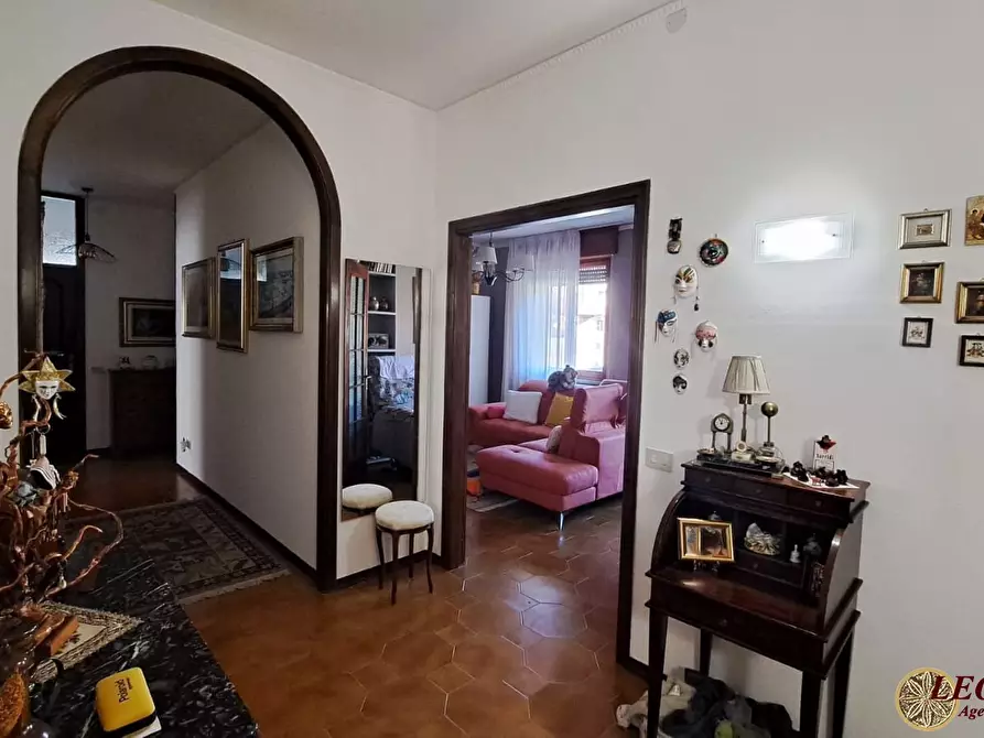 Immagine 10 di Appartamento in vendita  74 a Pontremoli