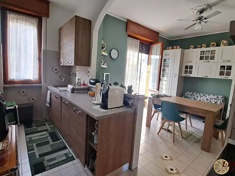 Immagine 7 di Appartamento in vendita  74 a Pontremoli