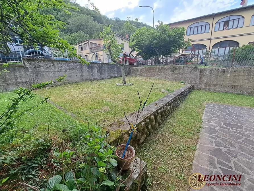 Immagine 3 di Appartamento in vendita  74 a Pontremoli