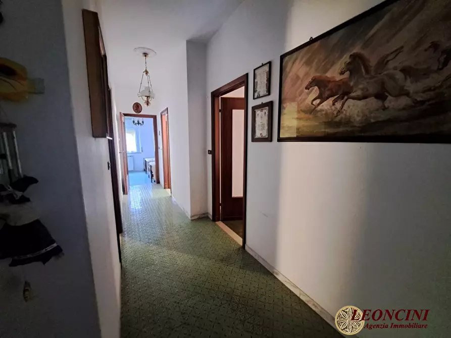 Immagine 8 di Appartamento in vendita  16 a Licciana Nardi