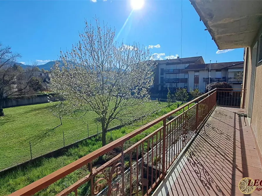 Immagine 8 di Appartamento in vendita  36 a Villafranca In Lunigiana