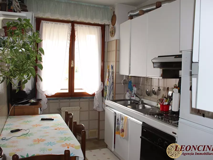 Immagine 6 di Appartamento in vendita  22 a Villafranca In Lunigiana