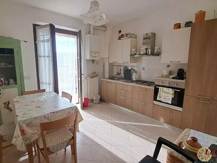 Immagine 3 di Appartamento in vendita  70 a Villafranca In Lunigiana