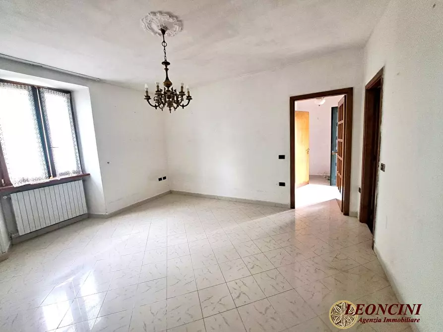 Immagine 2 di Appartamento in vendita  12 a Villafranca In Lunigiana