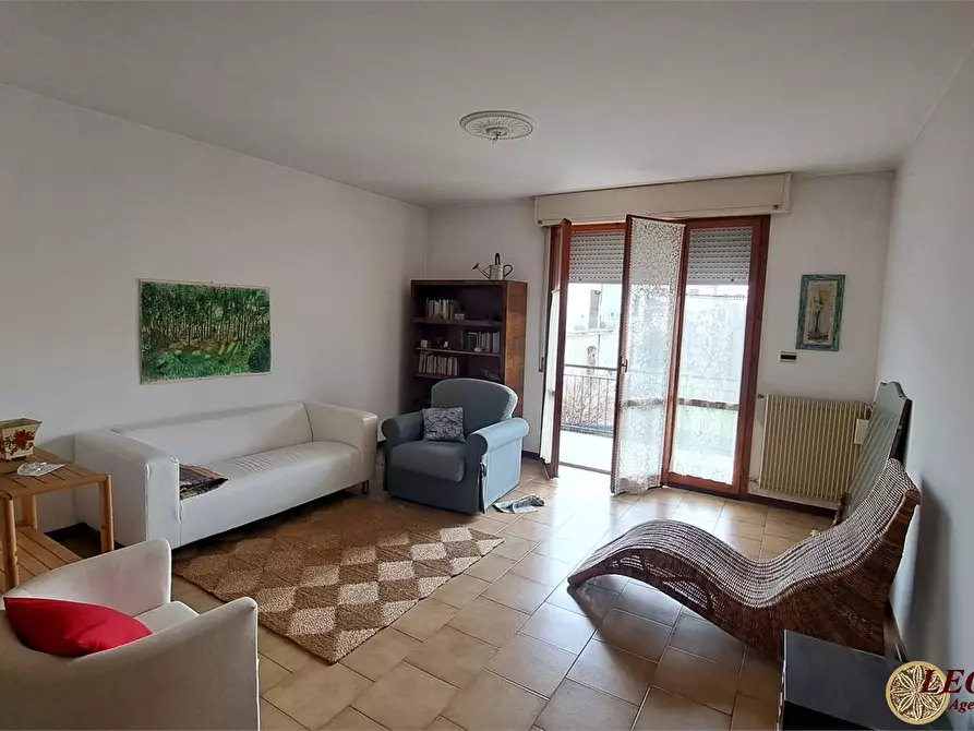 Immagine 9 di Appartamento in vendita  22 a Villafranca In Lunigiana