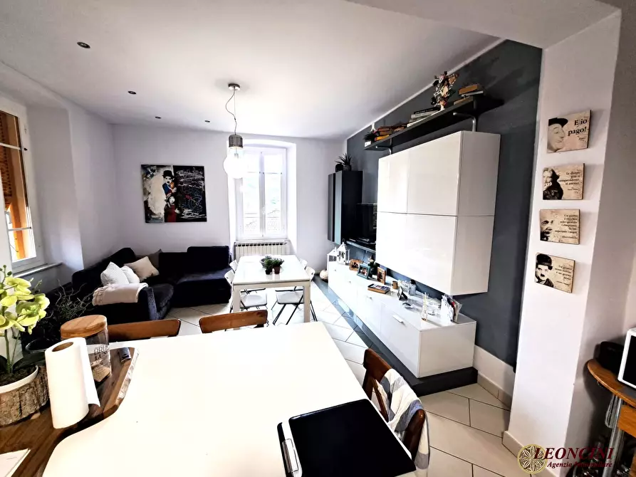 Immagine 6 di Appartamento in vendita  5 a Pontremoli