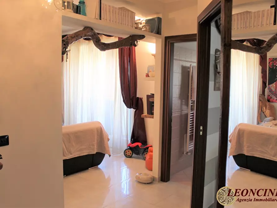 Immagine 7 di Appartamento in vendita  2 a Villafranca In Lunigiana