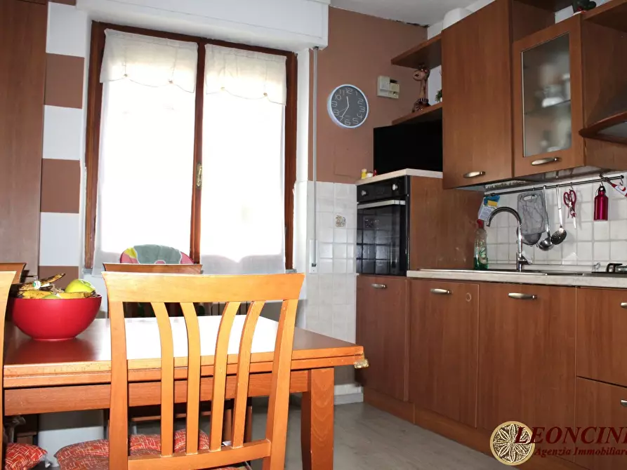 Immagine 10 di Appartamento in vendita  33 a Filattiera