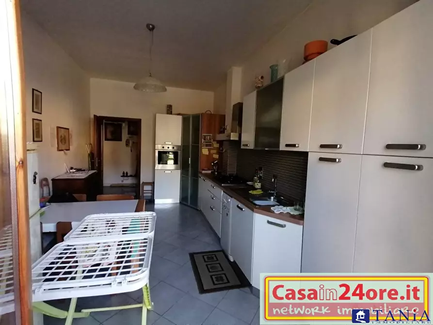 Immagine 3 di Appartamento in vendita  34 a Carrara