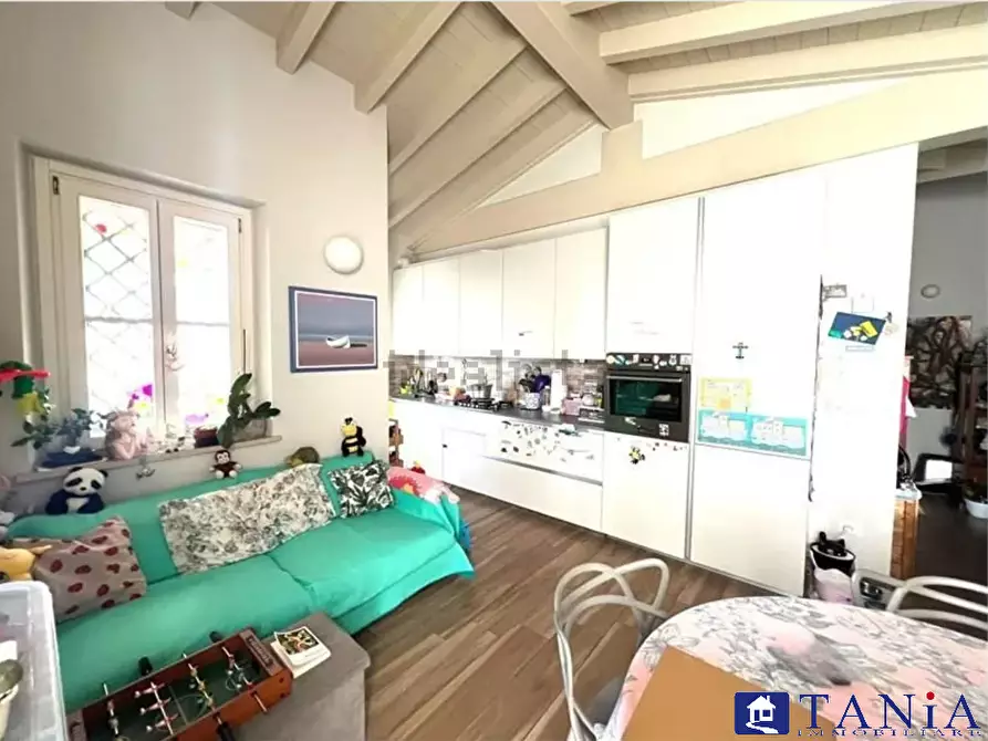 Immagine 3 di Appartamento in vendita  12 a Carrara