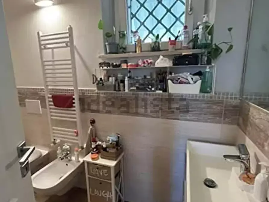 Immagine 5 di Appartamento in vendita  12 a Carrara