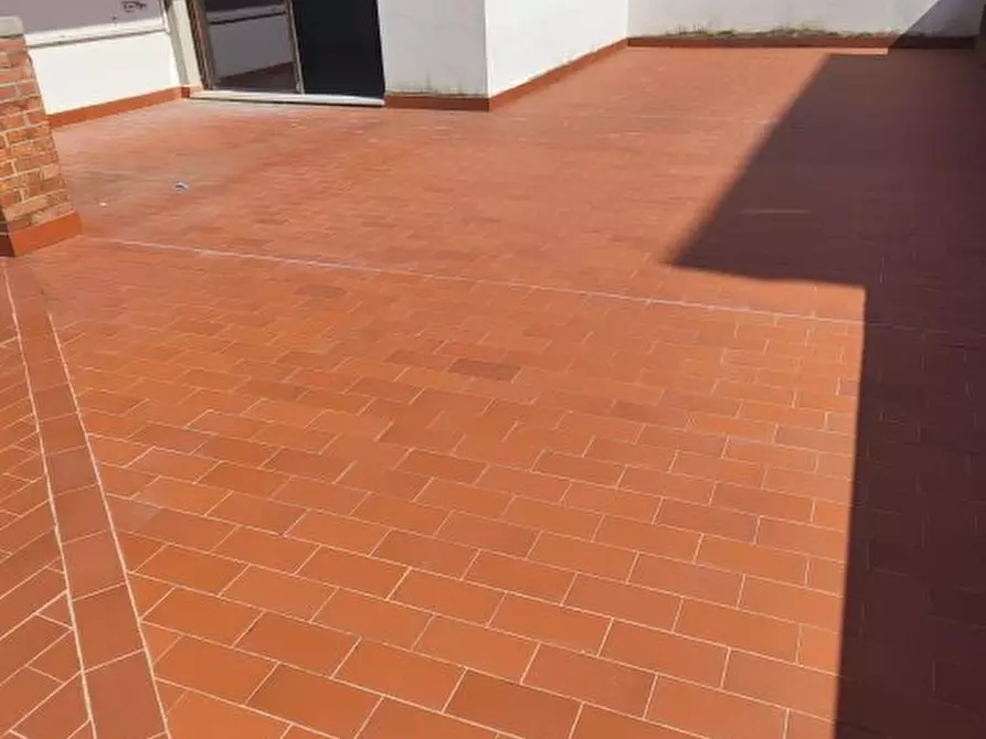 Immagine 10 di Appartamento in vendita  23 a Carrara