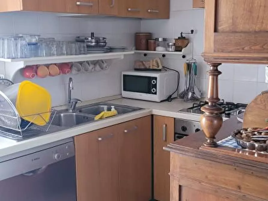 Immagine 10 di Appartamento in vendita  23 a Carrara