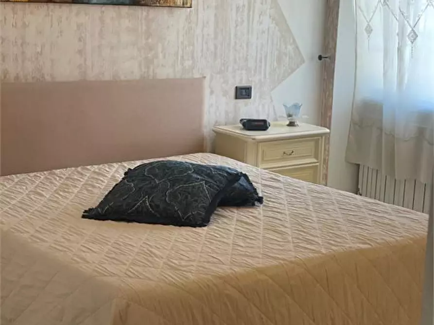 Immagine 3 di Appartamento in vendita  23 a Carrara