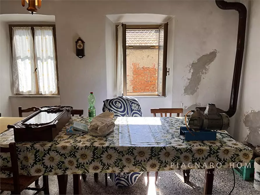 Immagine 10 di Appartamento in vendita  6 a Filattiera