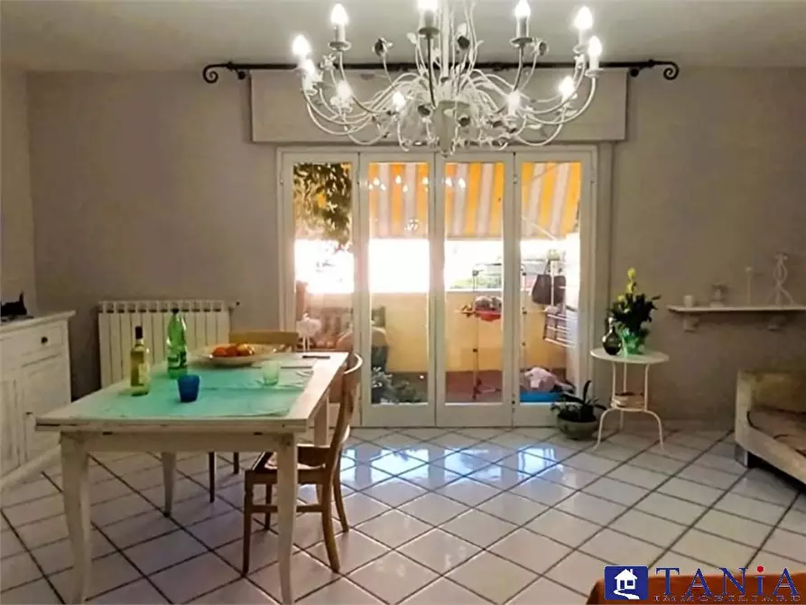 Immagine 3 di Appartamento in vendita  2 3 BIS a Carrara