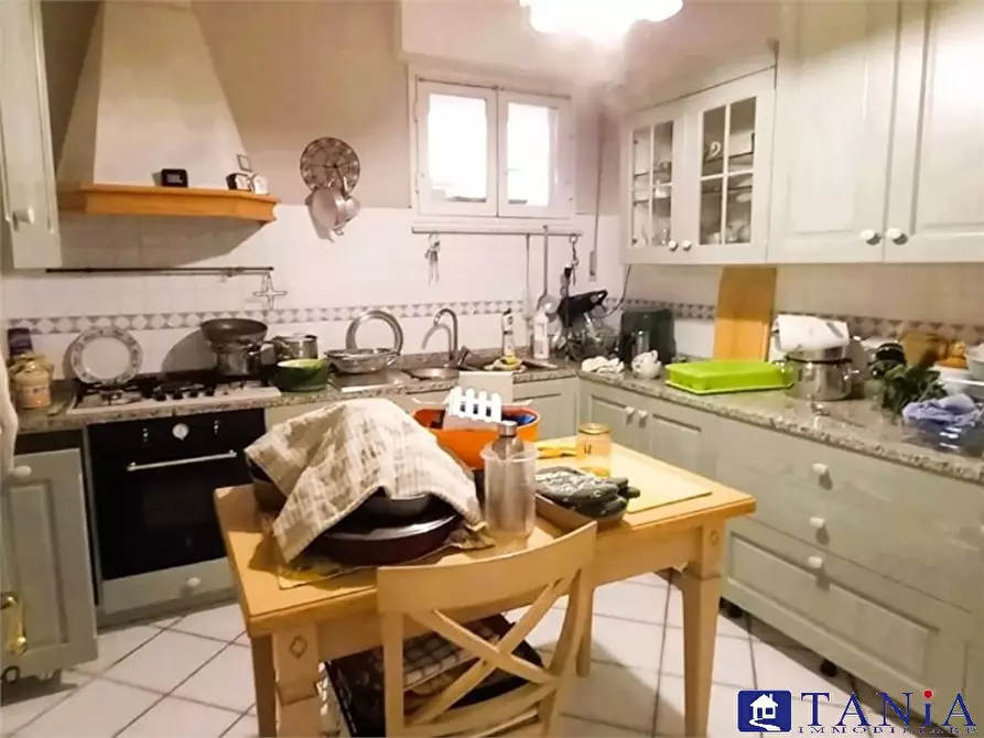 Immagine 7 di Appartamento in vendita  2 3 BIS a Carrara