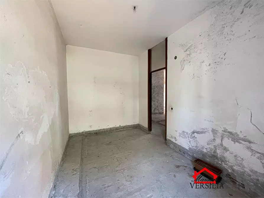 Immagine 7 di Appartamento in vendita  a Carrara