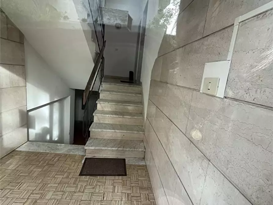 Immagine 2 di Appartamento in vendita  70 a Carrara