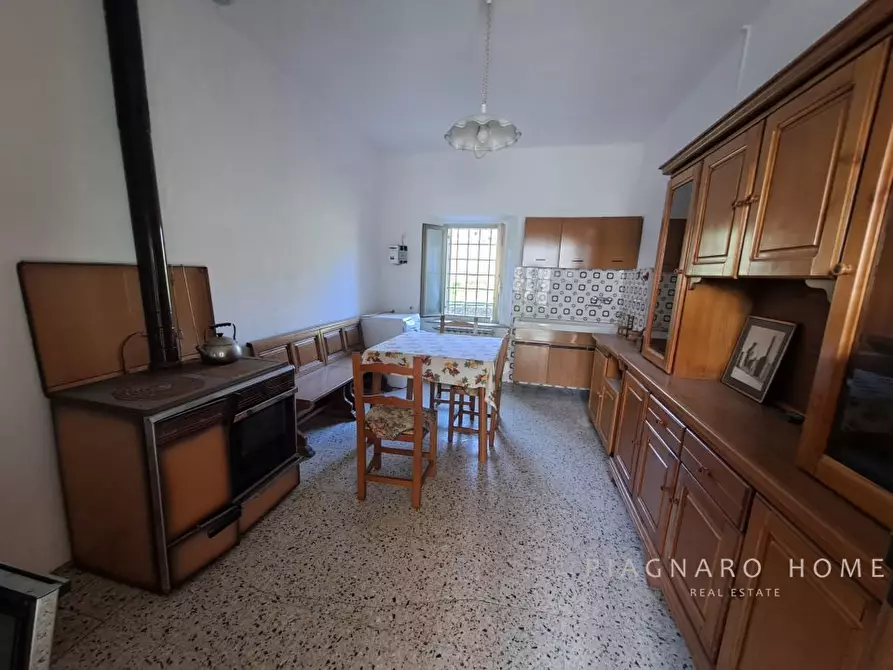 Immagine 7 di Appartamento in vendita  a Pontremoli