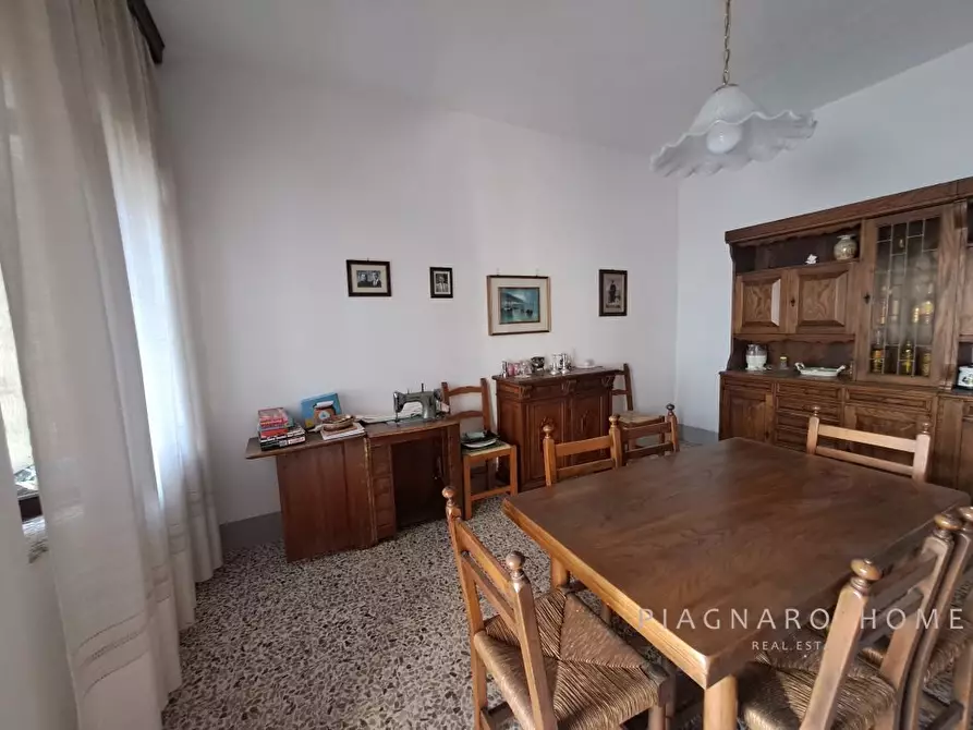 Immagine 6 di Appartamento in vendita  a Pontremoli