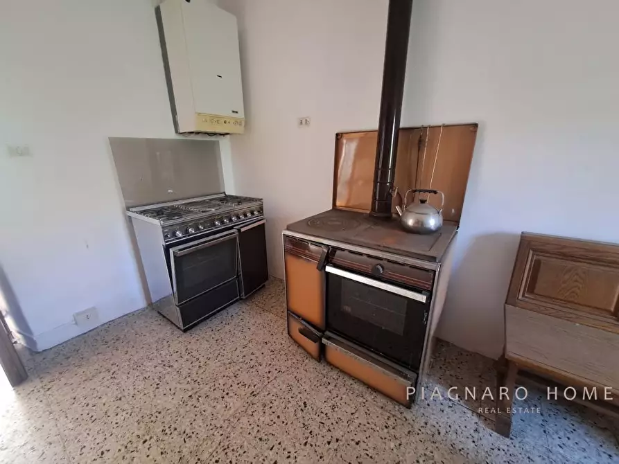 Immagine 3 di Appartamento in vendita  a Pontremoli