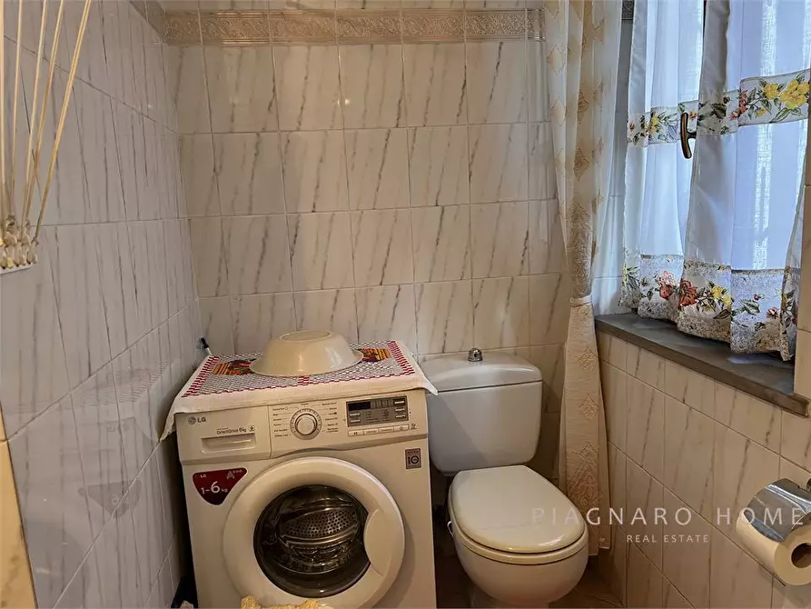 Immagine 10 di Appartamento in vendita  a Pontremoli