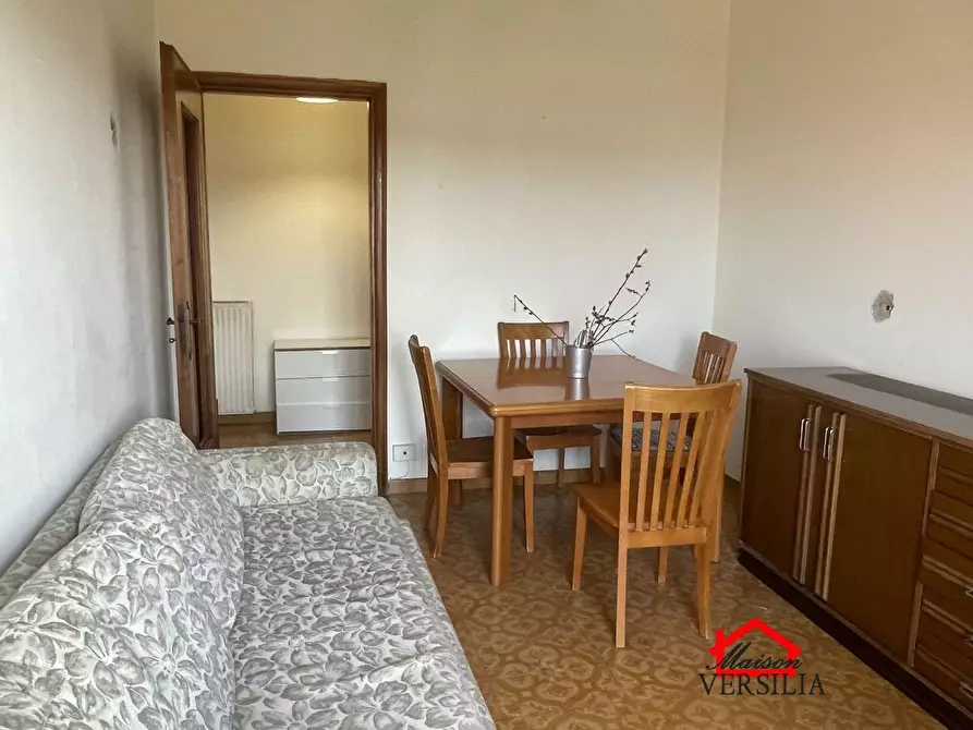 Immagine 2 di Appartamento in vendita  a Carrara