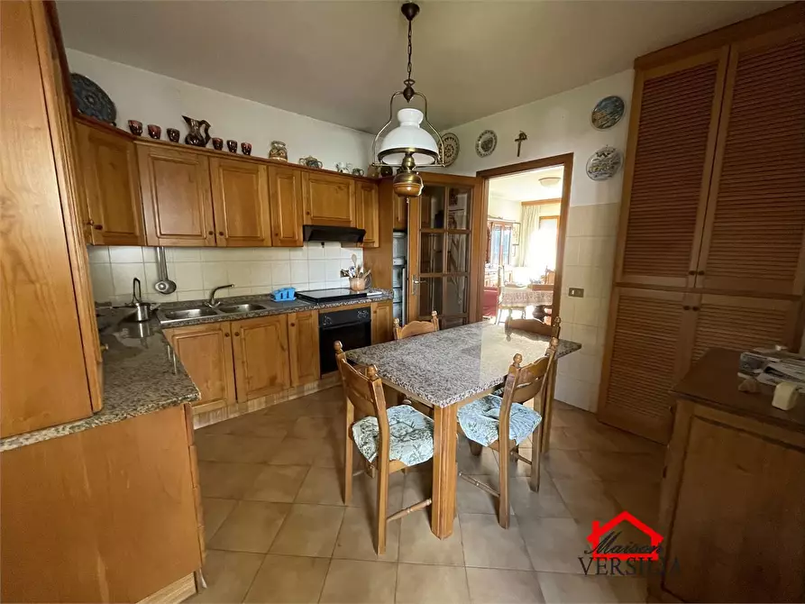 Immagine 6 di Appartamento in vendita  49 a Massa