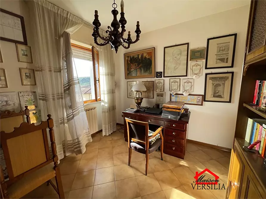 Immagine 9 di Appartamento in vendita  49 a Massa