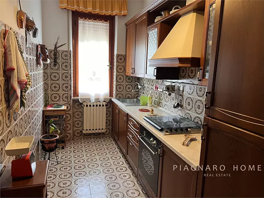 Immagine 7 di Appartamento in vendita  5 a Pontremoli