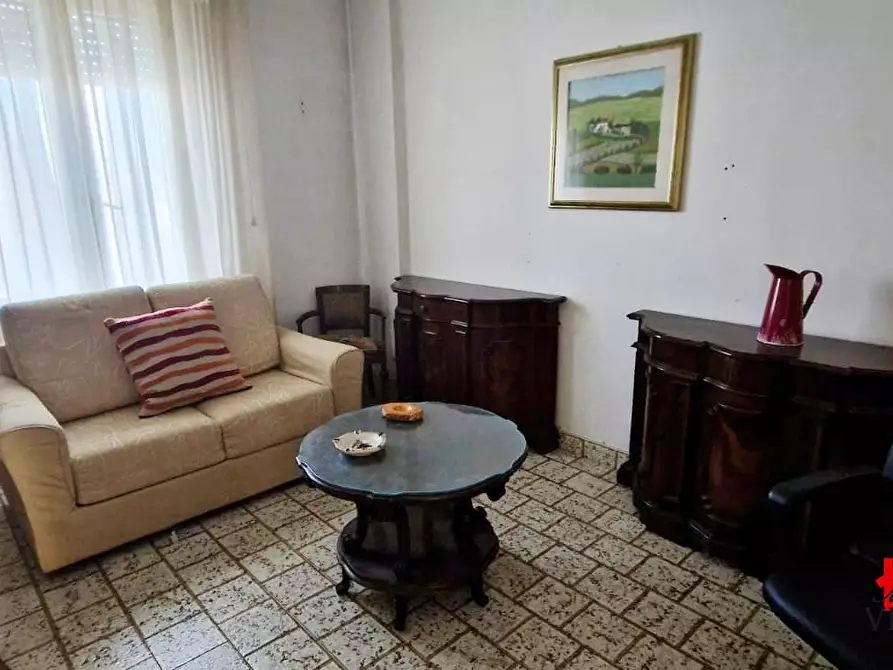 Immagine 5 di Appartamento in vendita  49 a Massa