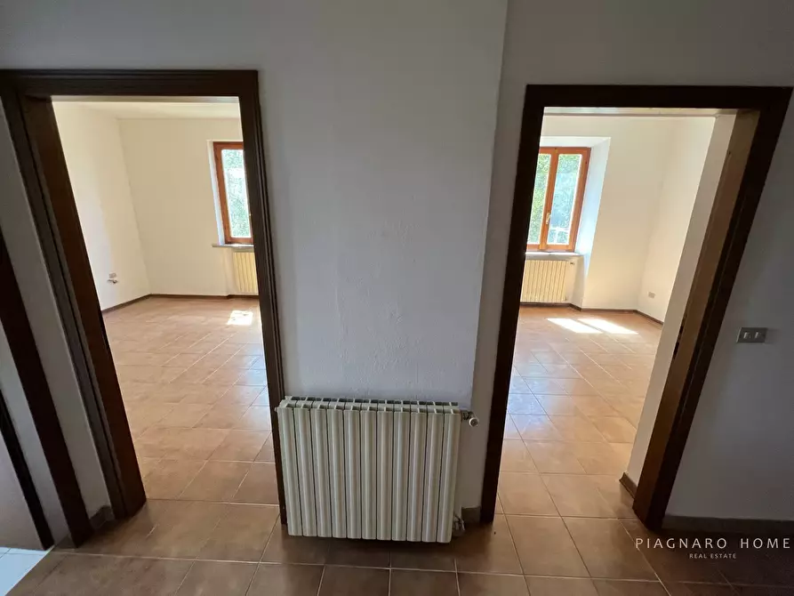 Immagine 4 di Appartamento in vendita  6 a Filattiera