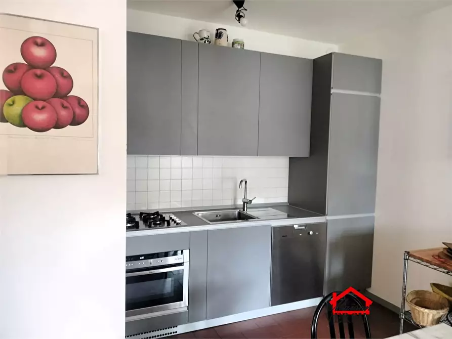 Immagine 8 di Appartamento in vendita  43 a Massa