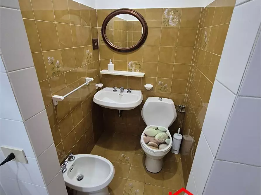 Immagine 9 di Appartamento in vendita  27 a Massa