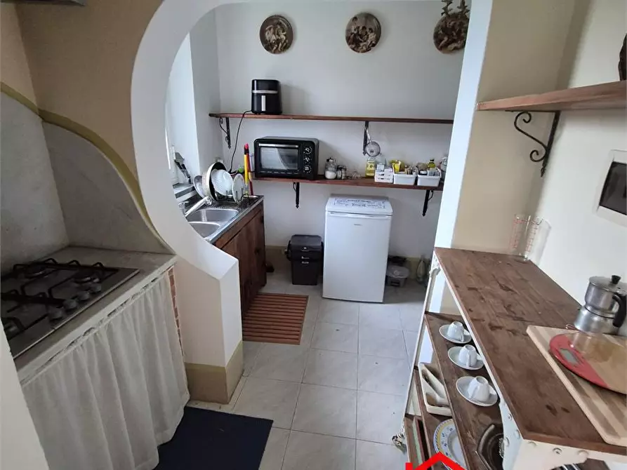 Immagine 3 di Appartamento in vendita  27 a Massa