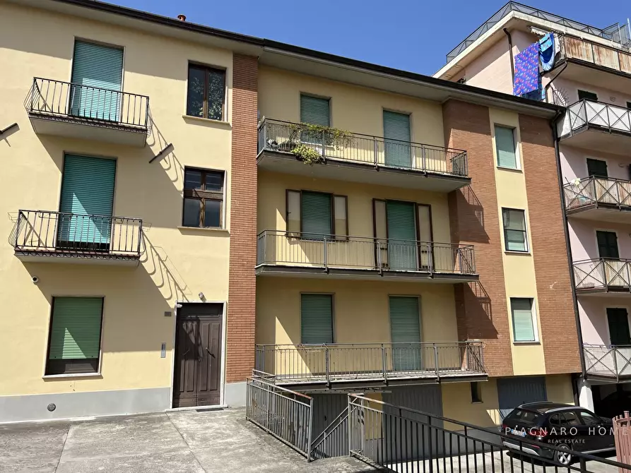Immagine 1 di Appartamento in vendita  a Pontremoli