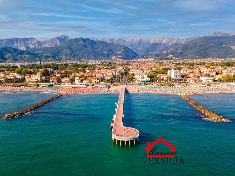 Immagine 1 di Appartamento in vendita  a Massa