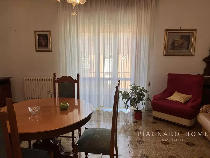 Immagine 2 di Appartamento in vendita  5 a Pontremoli