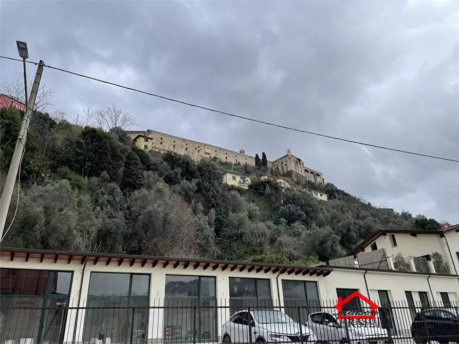 Immagine 2 di Appartamento in vendita  1 a Massa