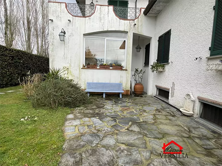 Immagine 6 di Appartamento in vendita  a Massa