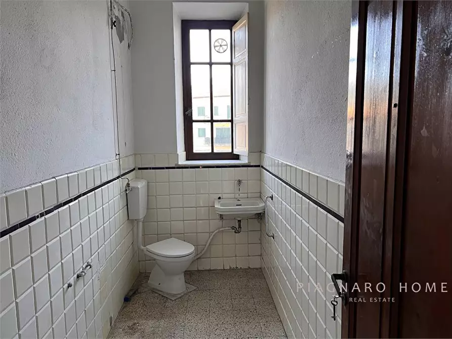 Immagine 8 di Appartamento in vendita  20 a Pontremoli