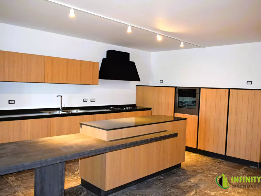 Immagine 3 di Appartamento in vendita  34 a Matera