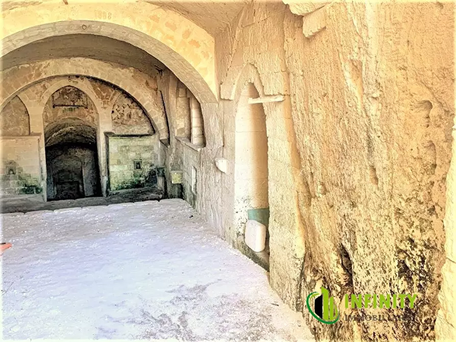 Immagine 4 di Appartamento in vendita  8 a Matera