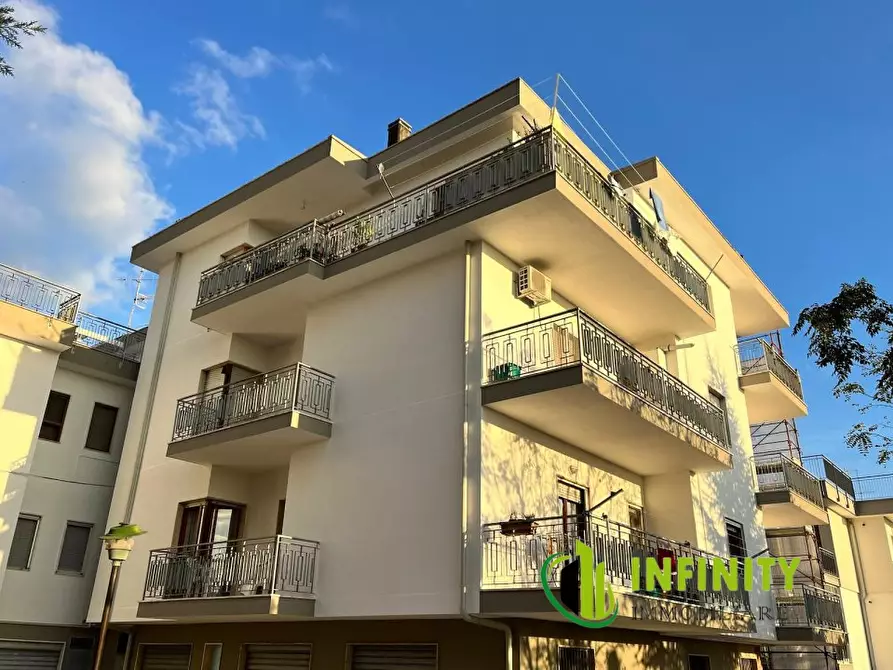 Immagine 1 di Appartamento in vendita  5 a Matera