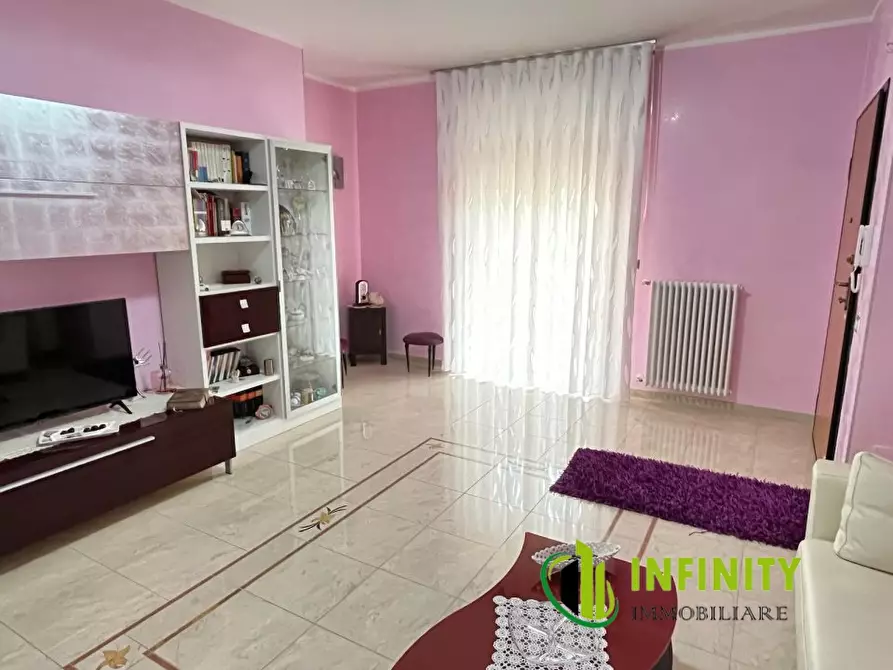 Immagine 8 di Appartamento in vendita  44 a Matera