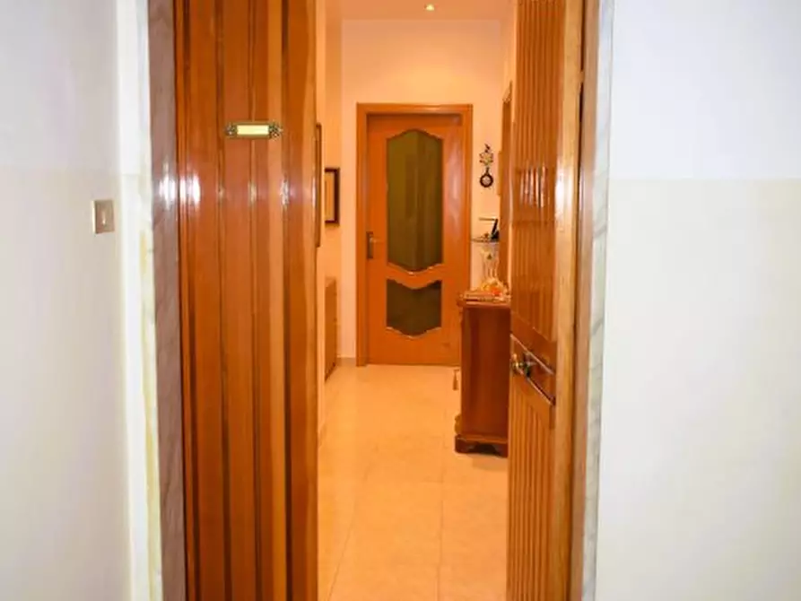 Immagine 3 di Appartamento in vendita  15 a Matera